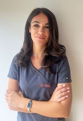 ana-manolache.jpg